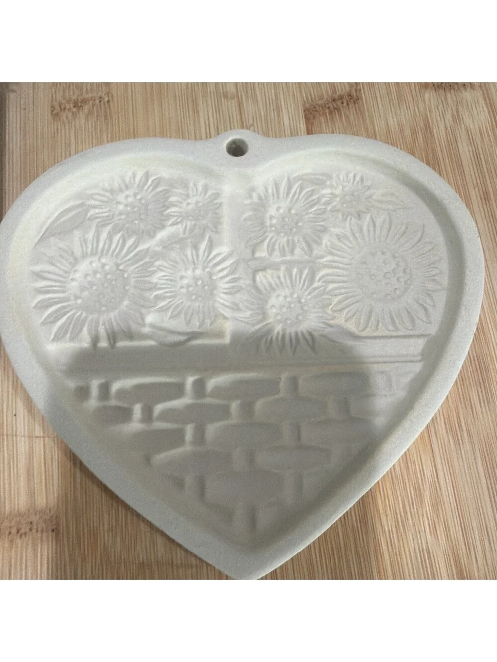 New Pampered Chef Vintage 1994 Sunflower Basket Clay Cookie Mold